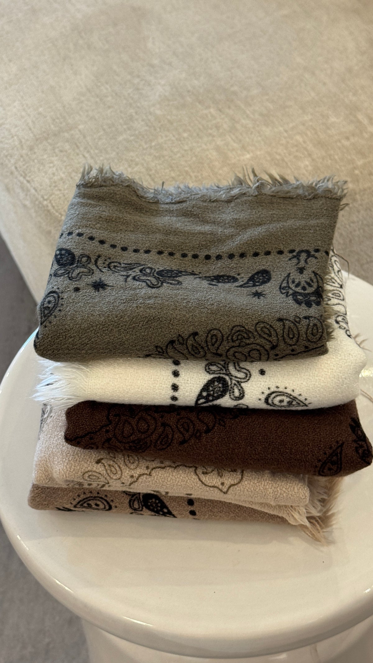 Scarf Kaja small