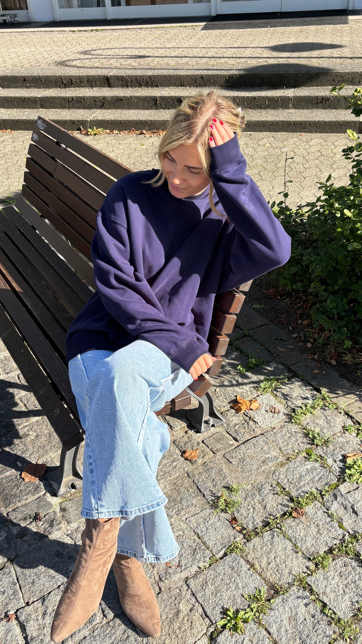 Oh April Sweater - BLUE